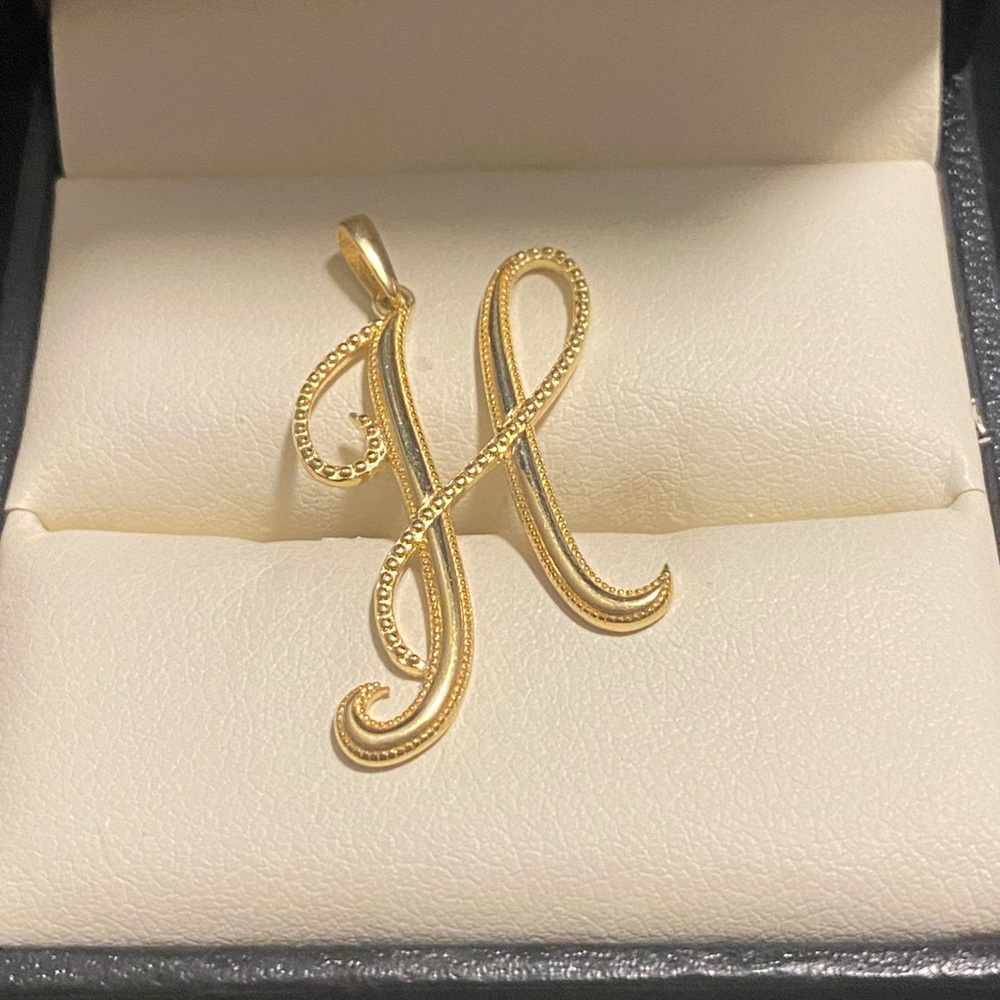 Real 18k Saudi gold “H” pendant